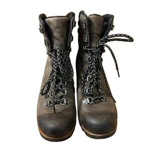 Sorel Conquest Wedge Boots Womens Size 8.5 Brown Leather Lace Up Ankle Booties